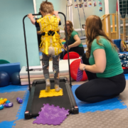 ehabilitácia v Reha-Kids Vďaka projektu O krok vpred pre Šimonka z Klubu APPA
