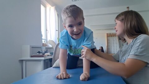 Rehabilitácia pre Jakubka z projektu O krok vpred
